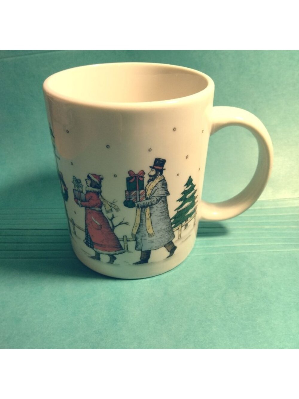 Studio Nova Christmas Coffee Cup Victorian Scene Shopping Christmas Tree